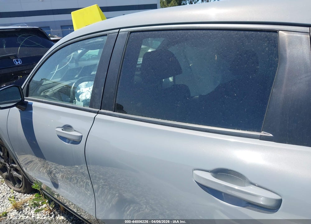 2024 HONDA HR-V 2WD SPORT/2WD SPORT W/O BSI VIN: 3CZRZ1H55RM722099