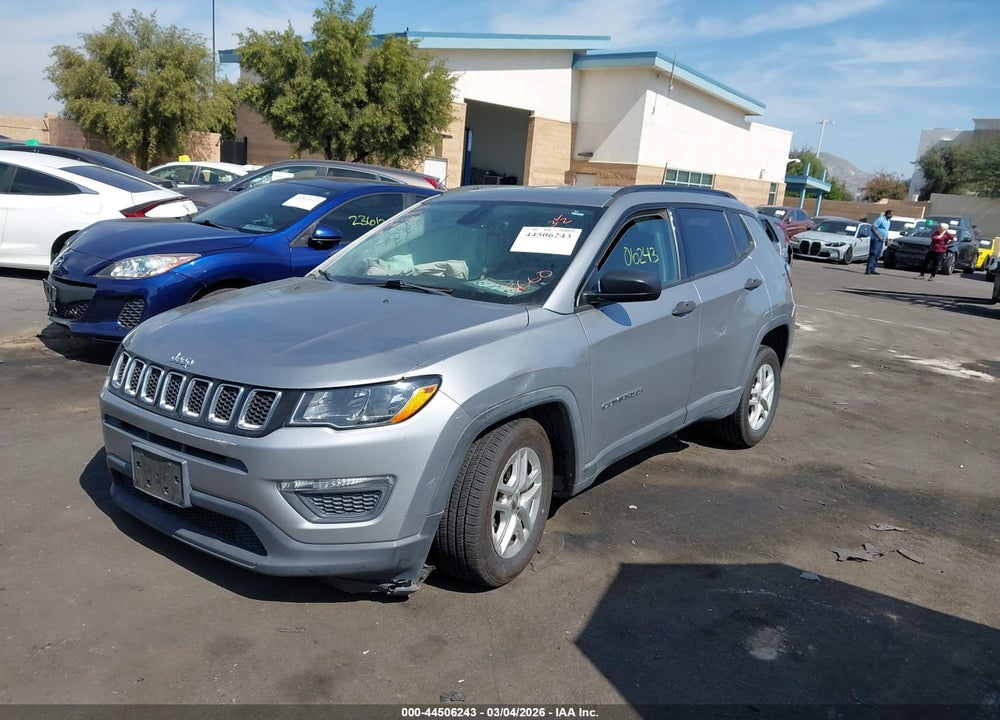2018 JEEP COMPASS SPORT FWD VIN: 3C4NJCAB2JT133660