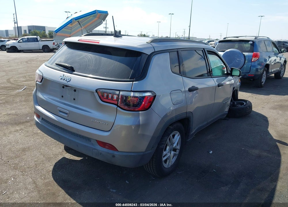 2018 JEEP COMPASS SPORT FWD VIN: 3C4NJCAB2JT133660