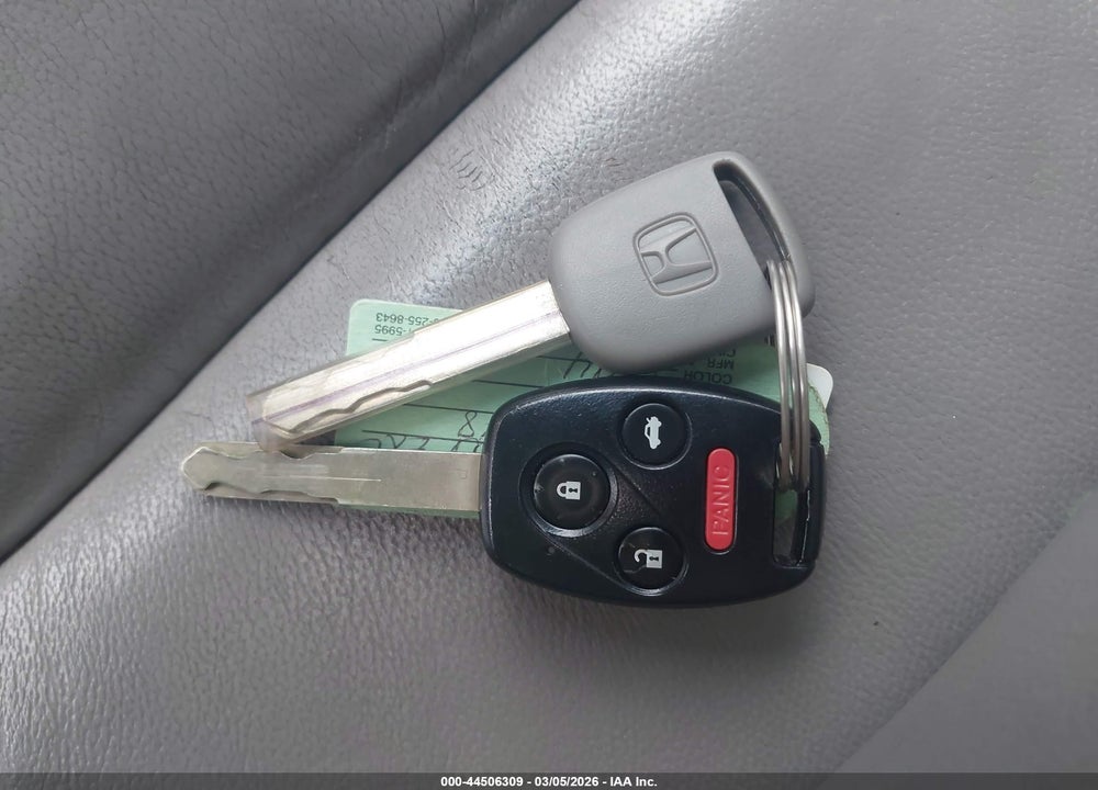 2009 HONDA ACCORD 2.4 EX-L VIN: 1HGCP268X9A019648
