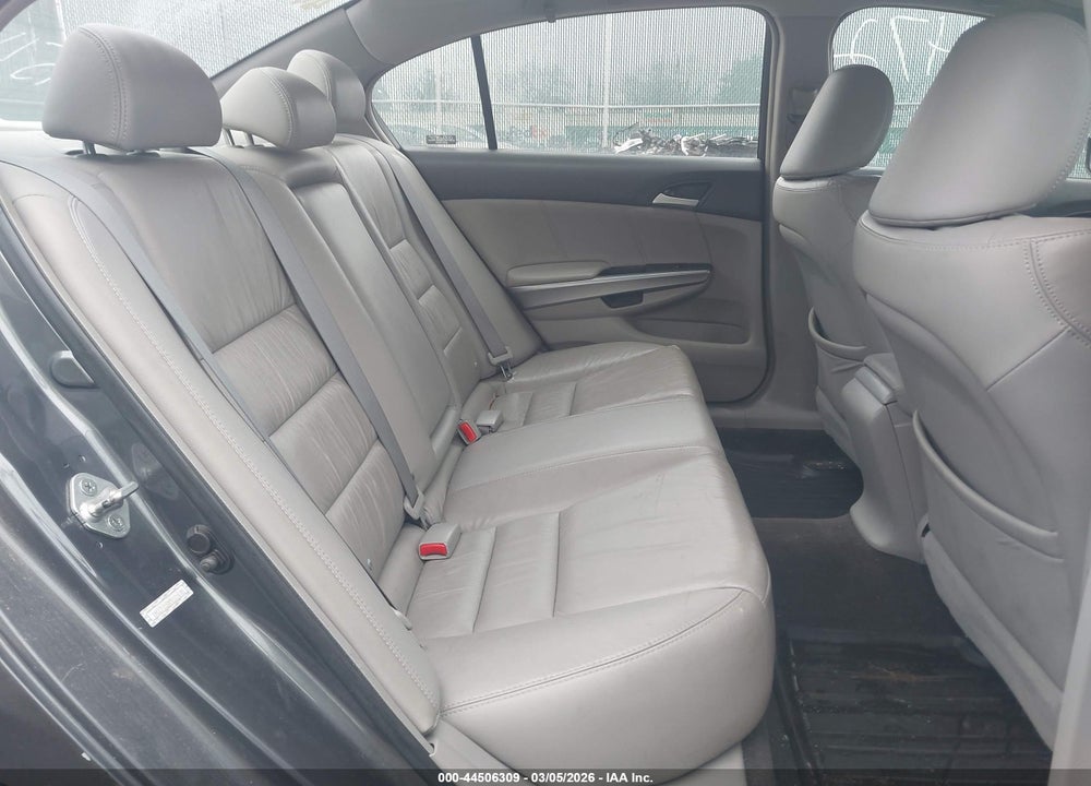 2009 HONDA ACCORD 2.4 EX-L VIN: 1HGCP268X9A019648