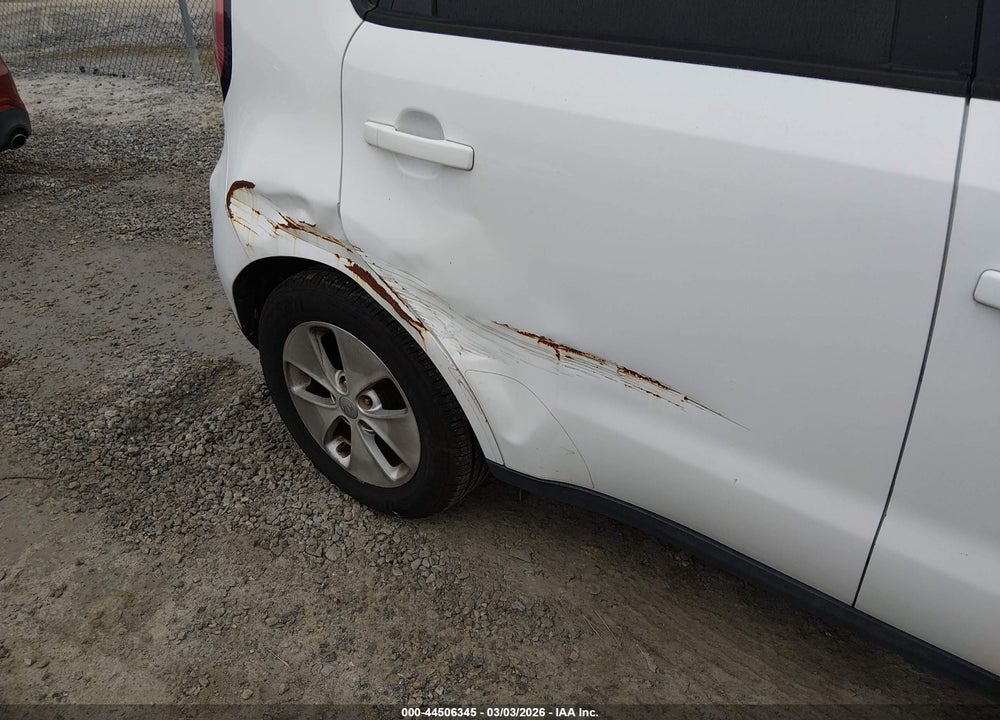 2015 KIA SOUL VIN: KNDJN2A25F7216122