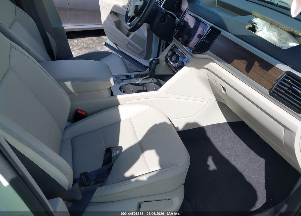 2022 VOLKSWAGEN ATLAS 3.6L V6 SE W/TECHNOLOGY VIN: 1V2WR2CA7NC524895