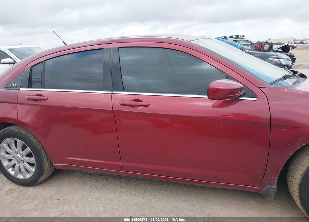 2011 CHRYSLER 200 TOURING VIN: 1C3BC1FG9BN520265