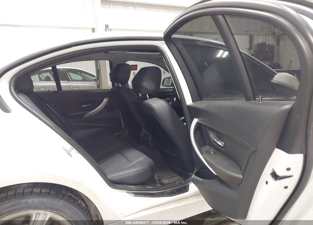 2014 BMW 320I XDRIVE VIN: WBA3C3C52EF985352