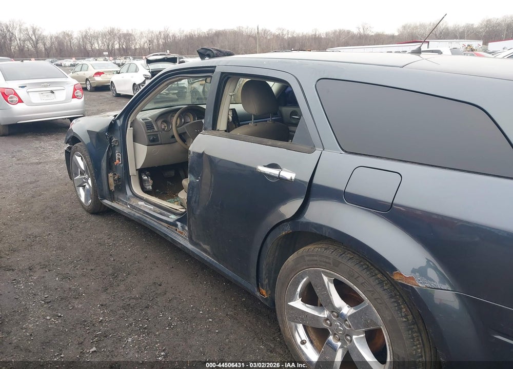 2008 DODGE MAGNUM VIN: 2D4FV47TX8H167639