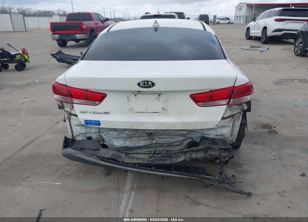 2019 KIA OPTIMA LX VIN: 5XXGT4L32KG325639