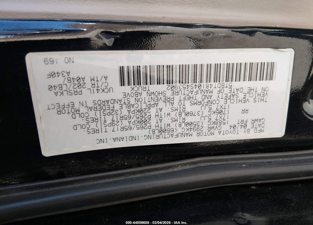 2004 TOYOTA TUNDRA LIMITED V8 VIN: 5TBDT48104S453902
