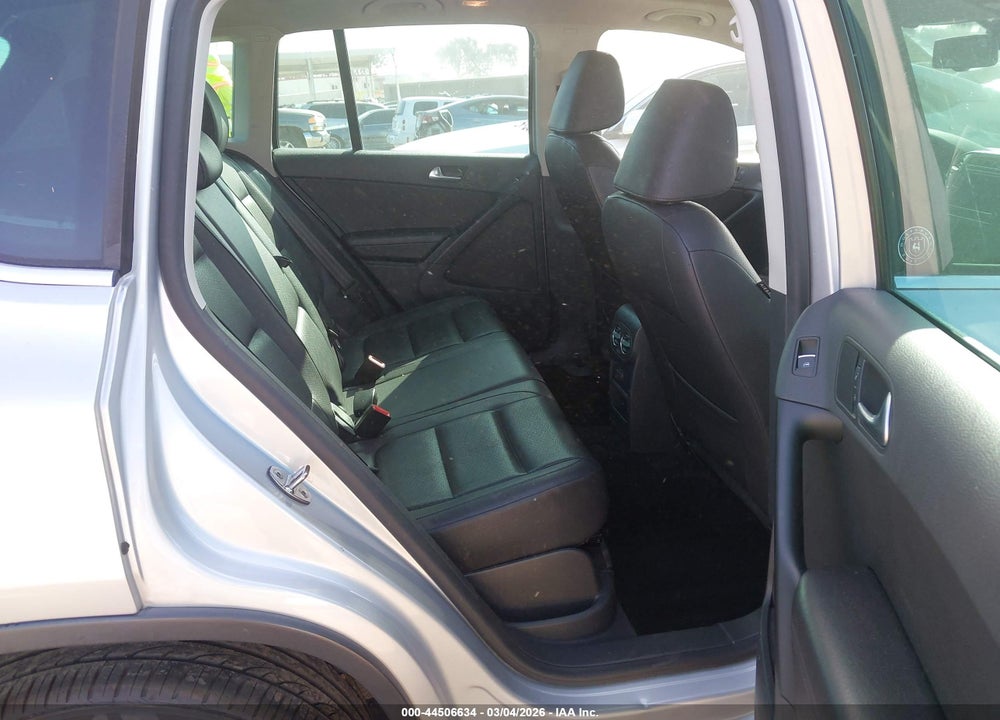 2017 VOLKSWAGEN TIGUAN 2.0T WOLFSBURG EDITION VIN: WVGRV7AX7HW506877