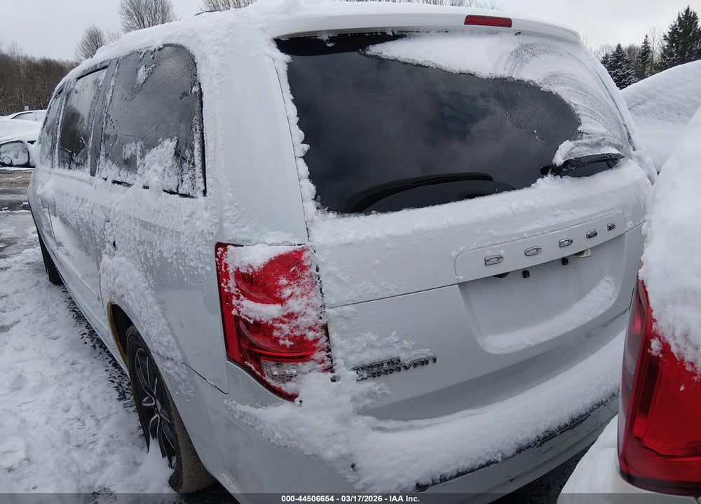 2017 DODGE GRAND CARAVAN SXT VIN: 2C4RDGCG6HR828200