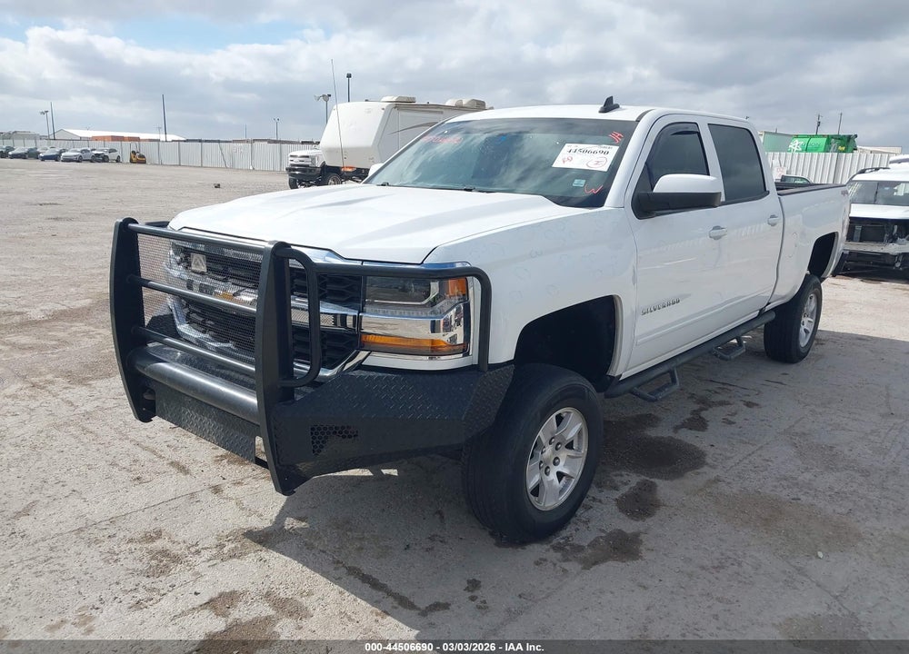 2018 CHEVROLET SILVERADO 1500 1LT VIN: 1GCUKREC0JF238500
