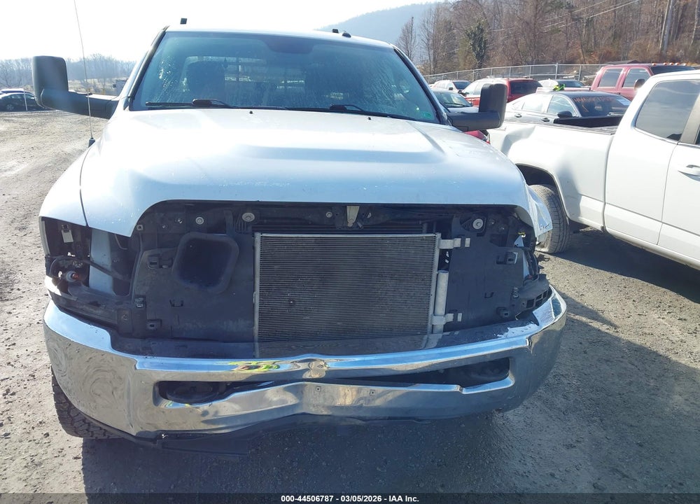 2016 RAM 2500 TRADESMAN VIN: 3C6UR5HLXGG328963