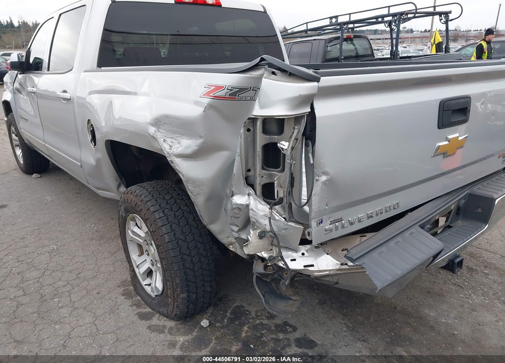 2015 CHEVROLET SILVERADO 1500 2LT VIN: 3GCUKREC1FG536575