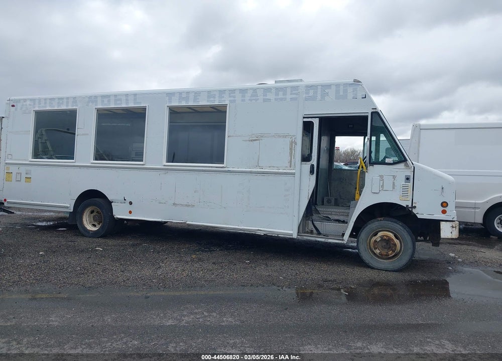 2007 FREIGHTLINER CHASSIS M LINE WALK-IN VAN VIN: 4UZAARBW67CY18800