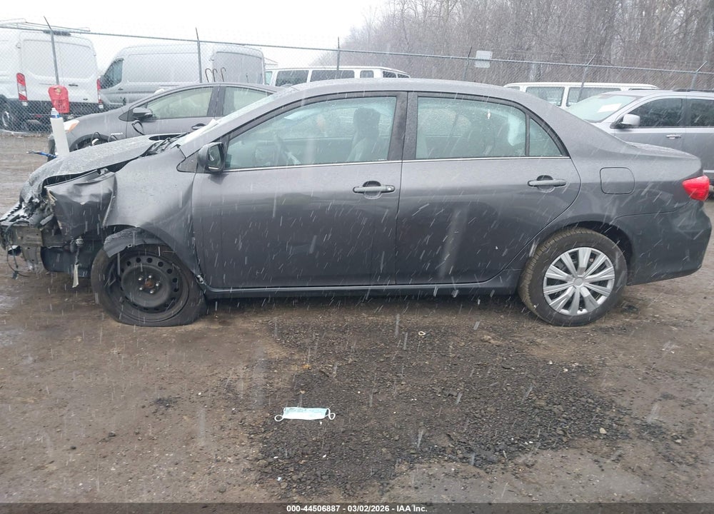 2013 TOYOTA COROLLA LE VIN: 5YFBU4EE8DP124005