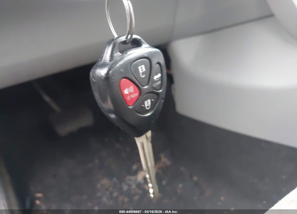 2013 TOYOTA COROLLA LE VIN: 5YFBU4EE8DP124005