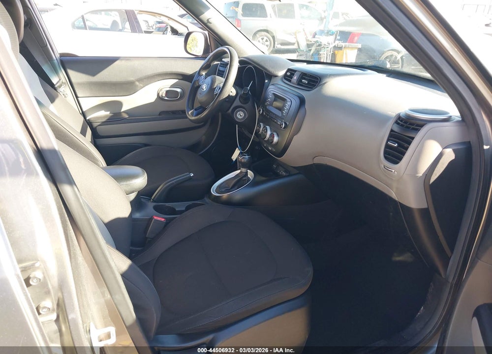 2016 KIA SOUL VIN: KNDJN2A24G7273476