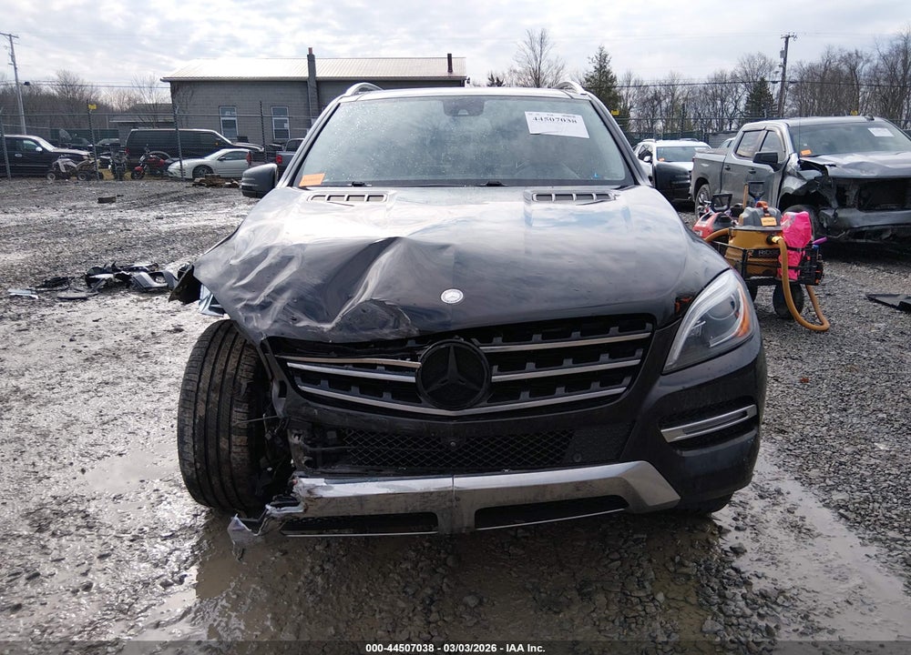 2015 MERCEDES-BENZ ML 350 4MATIC VIN: 4JGDA5HB6FA582136
