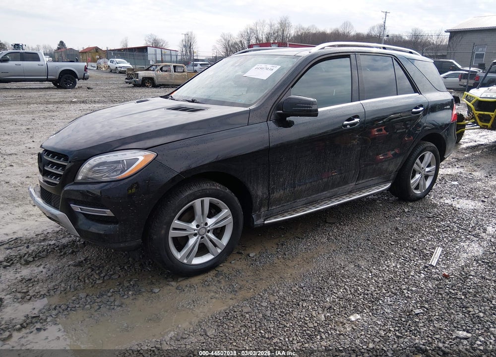2015 MERCEDES-BENZ ML 350 4MATIC VIN: 4JGDA5HB6FA582136