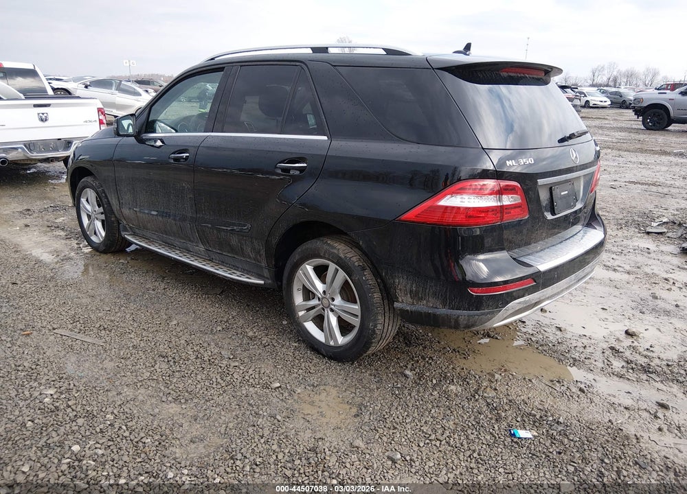 2015 MERCEDES-BENZ ML 350 4MATIC VIN: 4JGDA5HB6FA582136