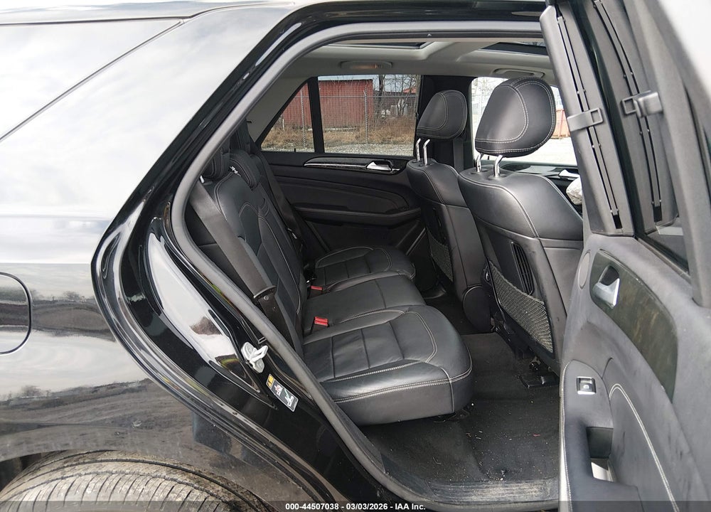 2015 MERCEDES-BENZ ML 350 4MATIC VIN: 4JGDA5HB6FA582136