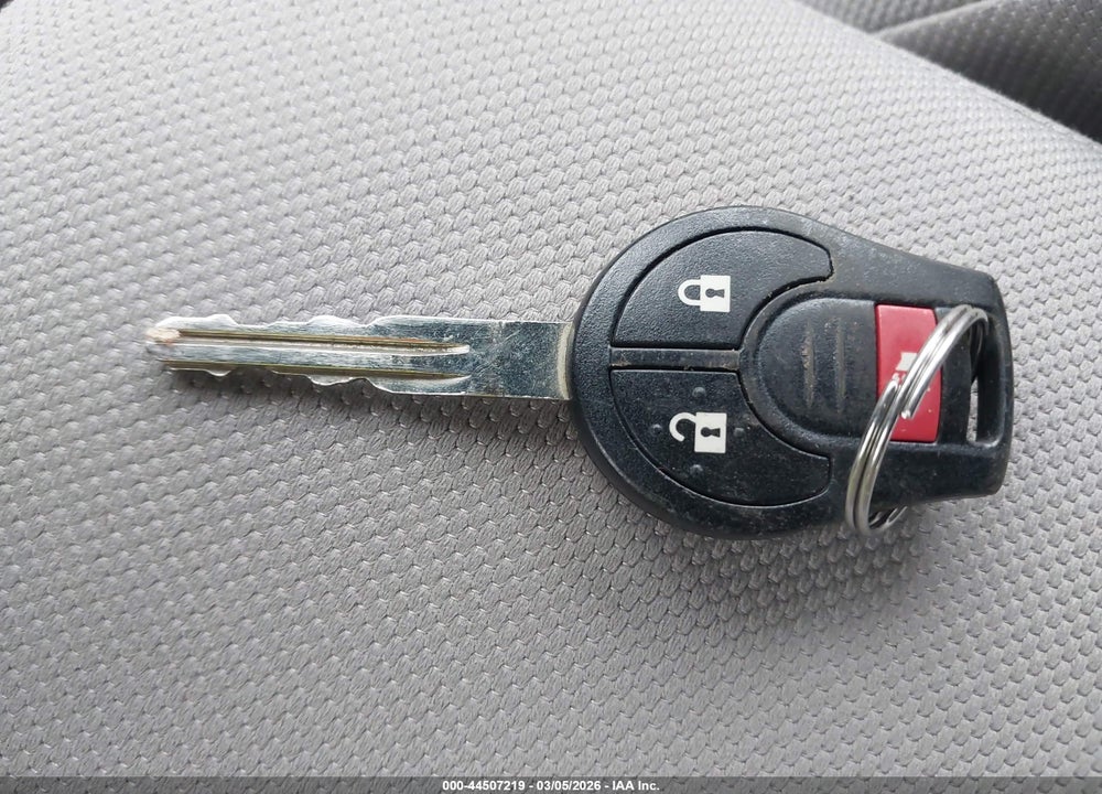 2014 NISSAN ROGUE SELECT S VIN: JN8AS5MV3EW712173