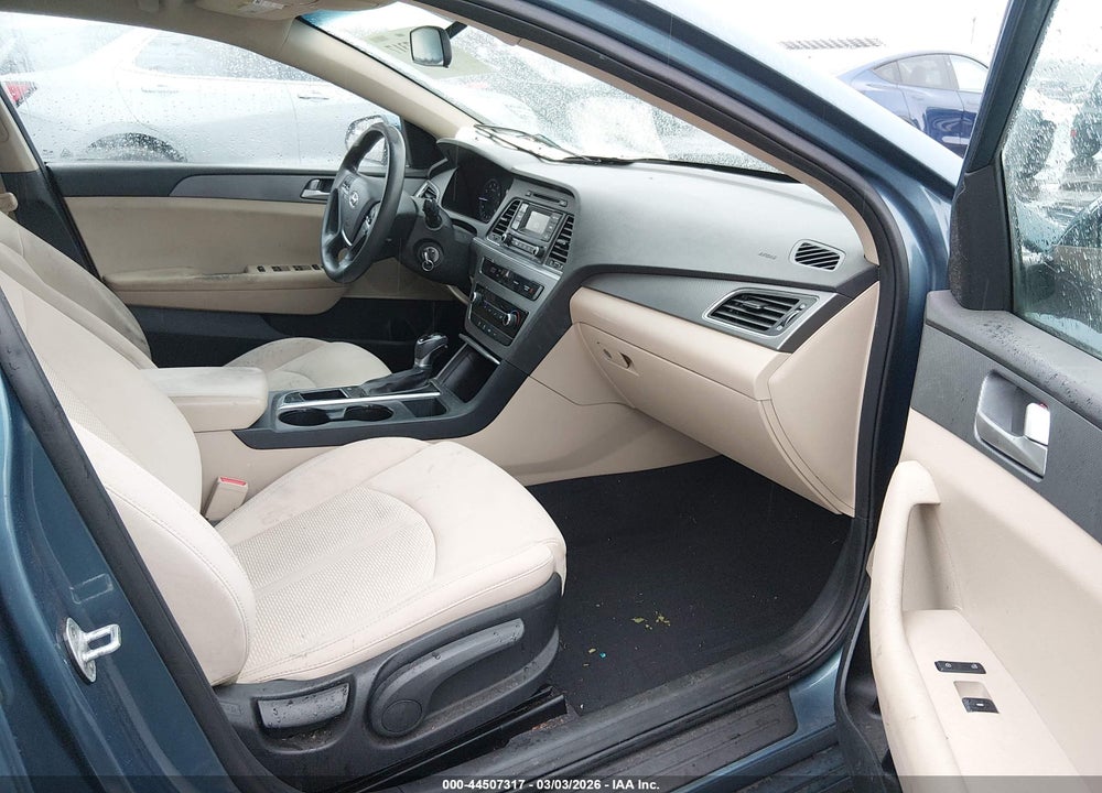 2017 HYUNDAI SONATA VIN: 5NPE24AF6HH550635