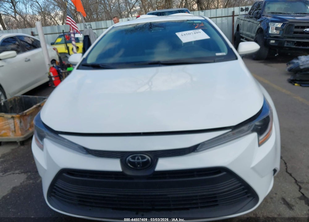 2025 TOYOTA COROLLA LE VIN: 5YFB4MDE8SP326213