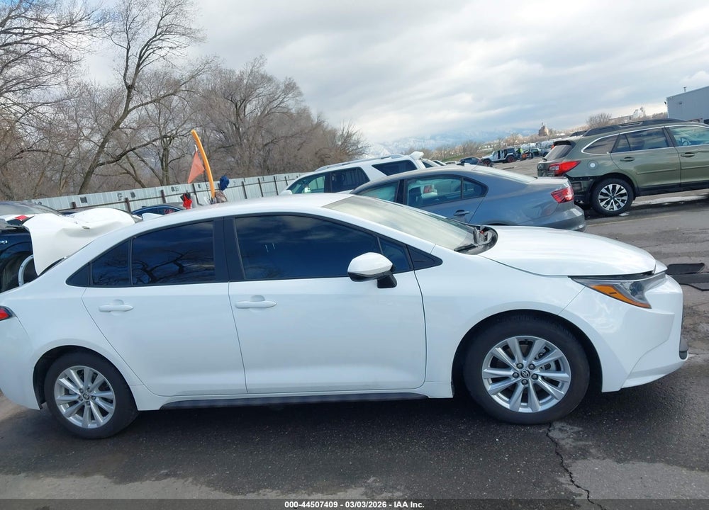 2025 TOYOTA COROLLA LE VIN: 5YFB4MDE8SP326213