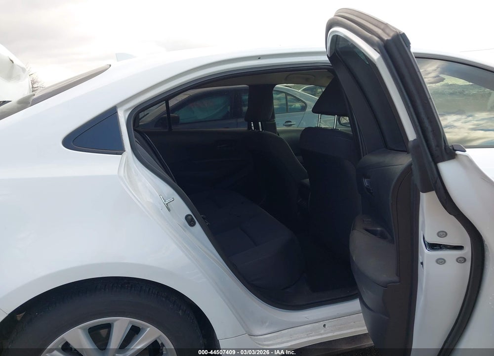 2025 TOYOTA COROLLA LE VIN: 5YFB4MDE8SP326213