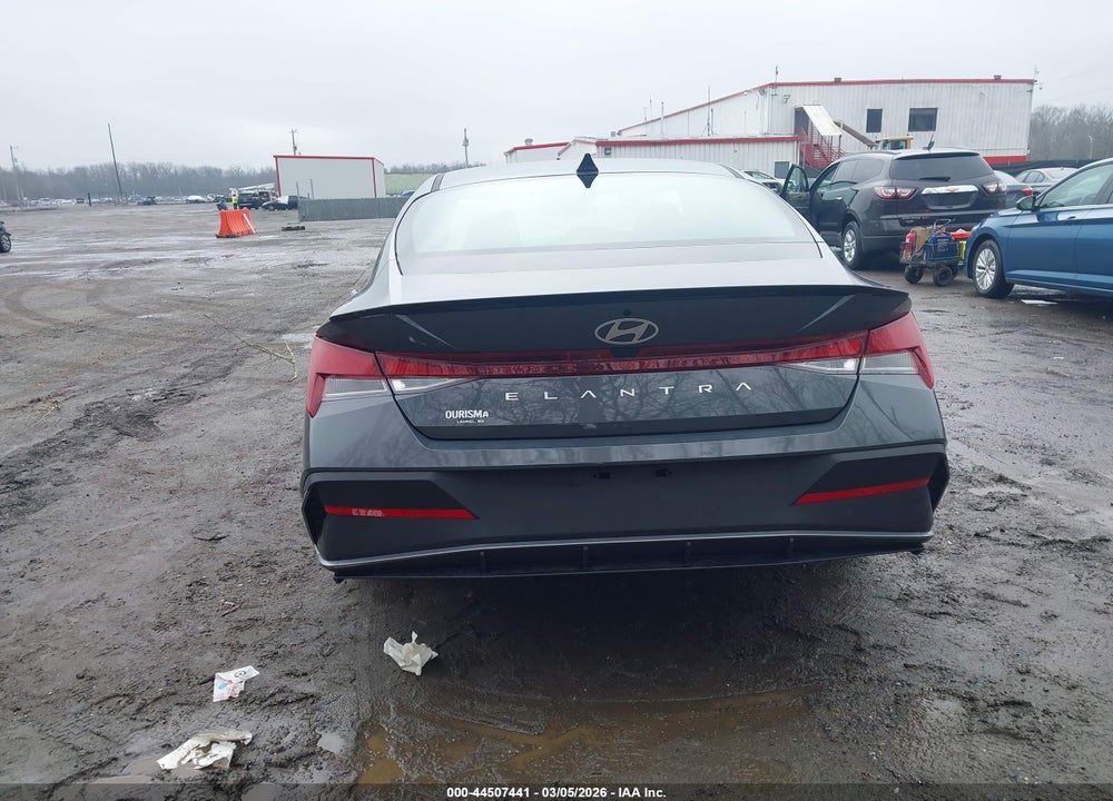 2026 HYUNDAI ELANTRA SEL SPORT VIN: KMHLM4DG5TU108137