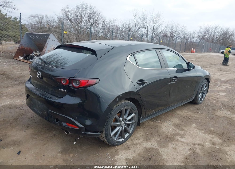 2021 MAZDA 3 SELECT VIN: JM1BPAKL7M1336732
