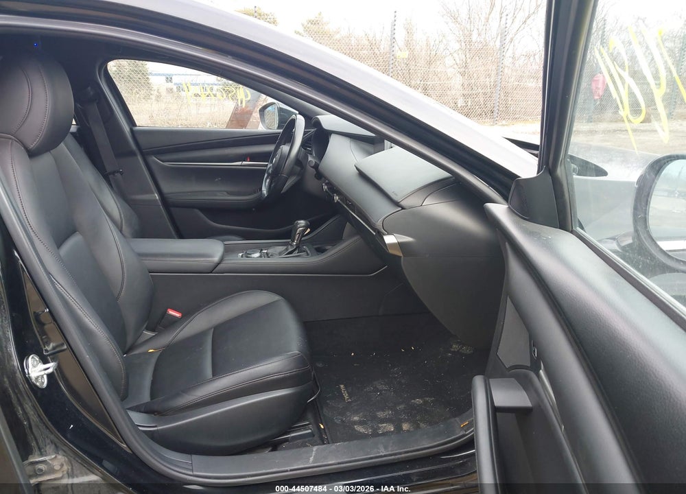 2021 MAZDA 3 SELECT VIN: JM1BPAKL7M1336732