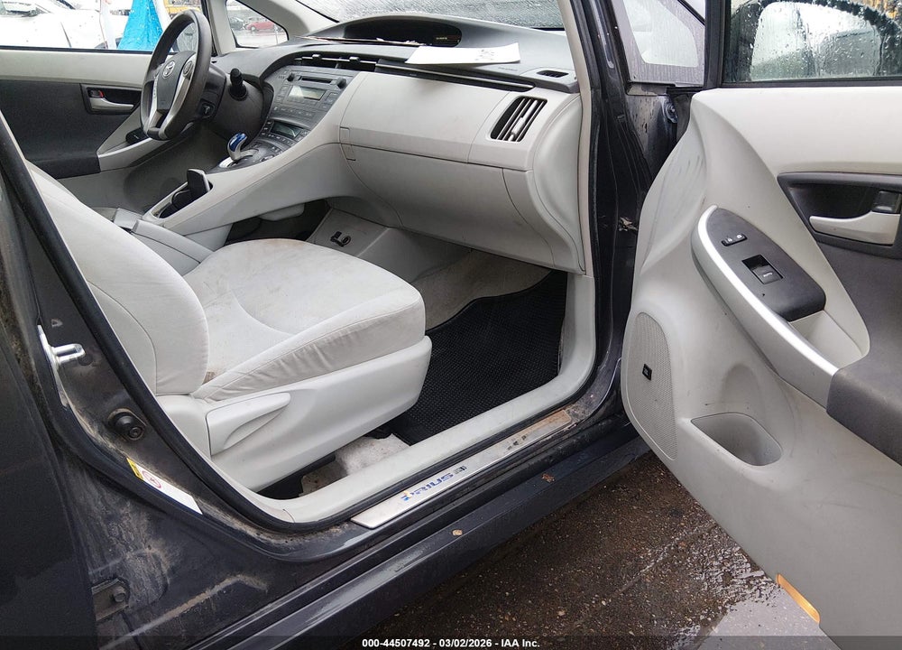 2011 TOYOTA PRIUS THREE VIN: JTDKN3DU5B5316167