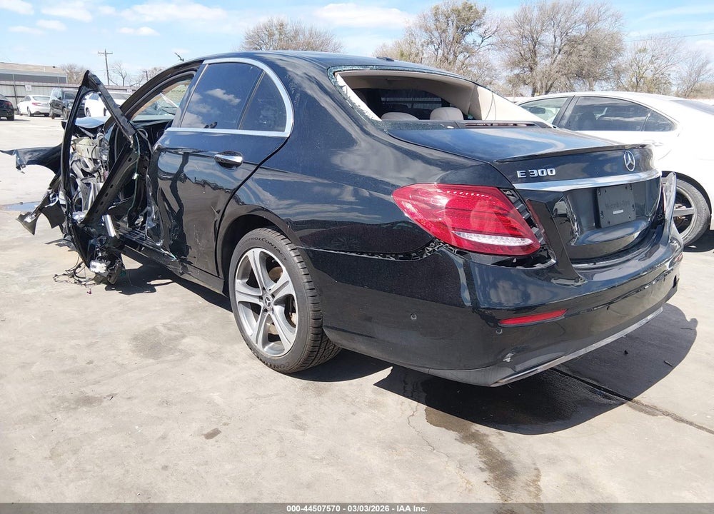 2017 MERCEDES-BENZ E 300 VIN: WDDZF4JB3HA256657