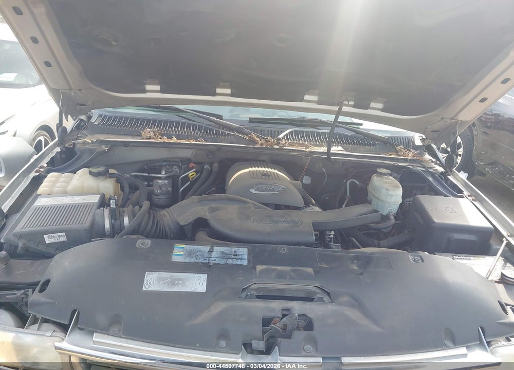 2005 CHEVROLET SUBURBAN 1500 LT VIN: 3GNEC16Z55G279304