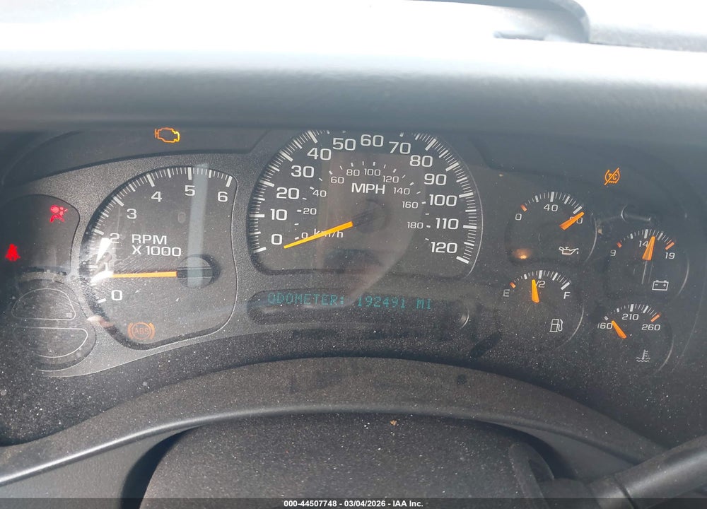 2005 CHEVROLET SUBURBAN 1500 LT VIN: 3GNEC16Z55G279304
