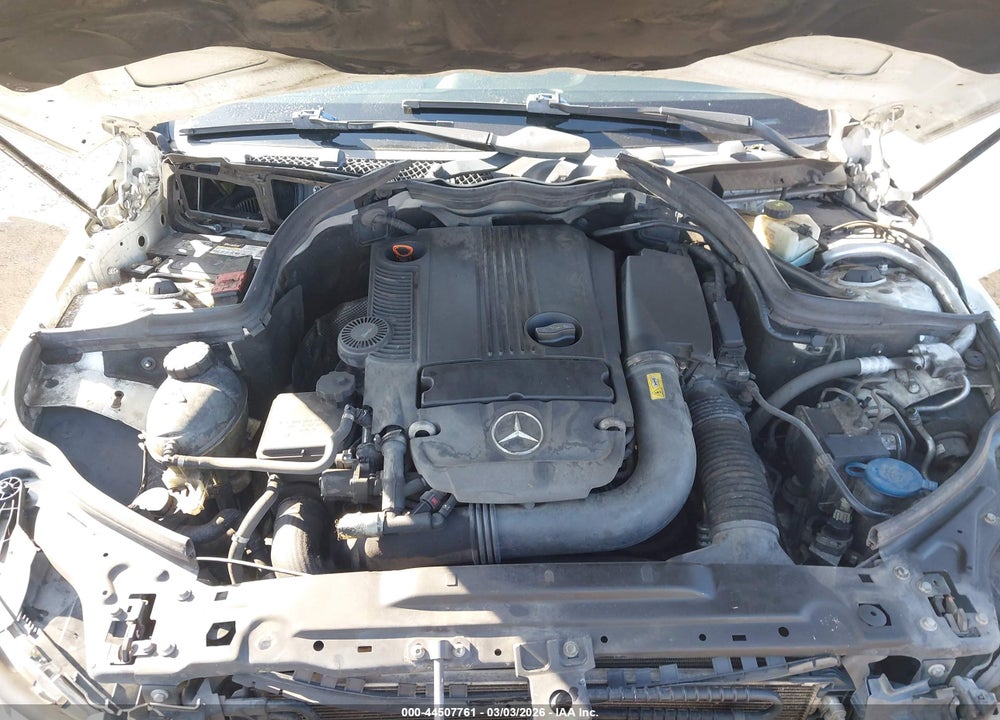 2013 MERCEDES-BENZ C 250 VIN: WDDGJ4HB8DF990266