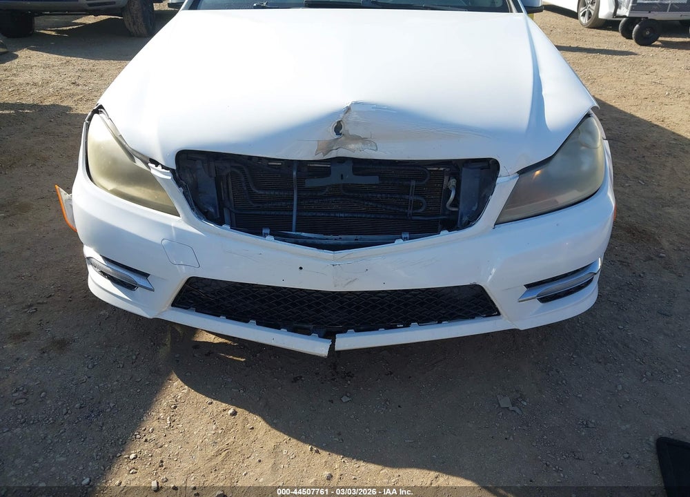 2013 MERCEDES-BENZ C 250 VIN: WDDGJ4HB8DF990266