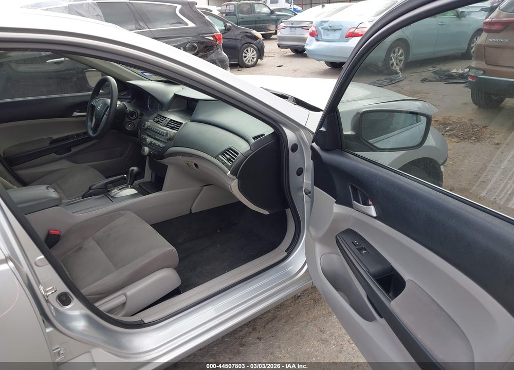 2012 HONDA ACCORD 2.4 LX-P VIN: 1HGCP2F47CA120506