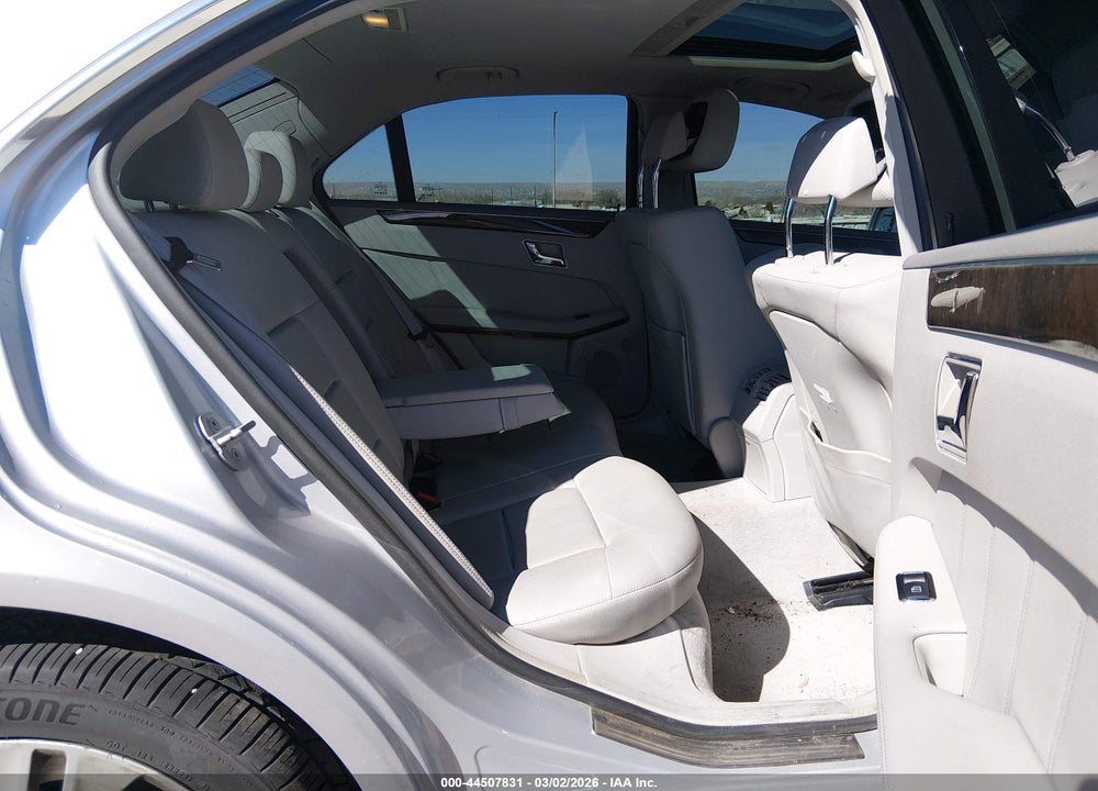 2010 MERCEDES-BENZ E 350 4MATIC VIN: WDDHF8HB2AA150926