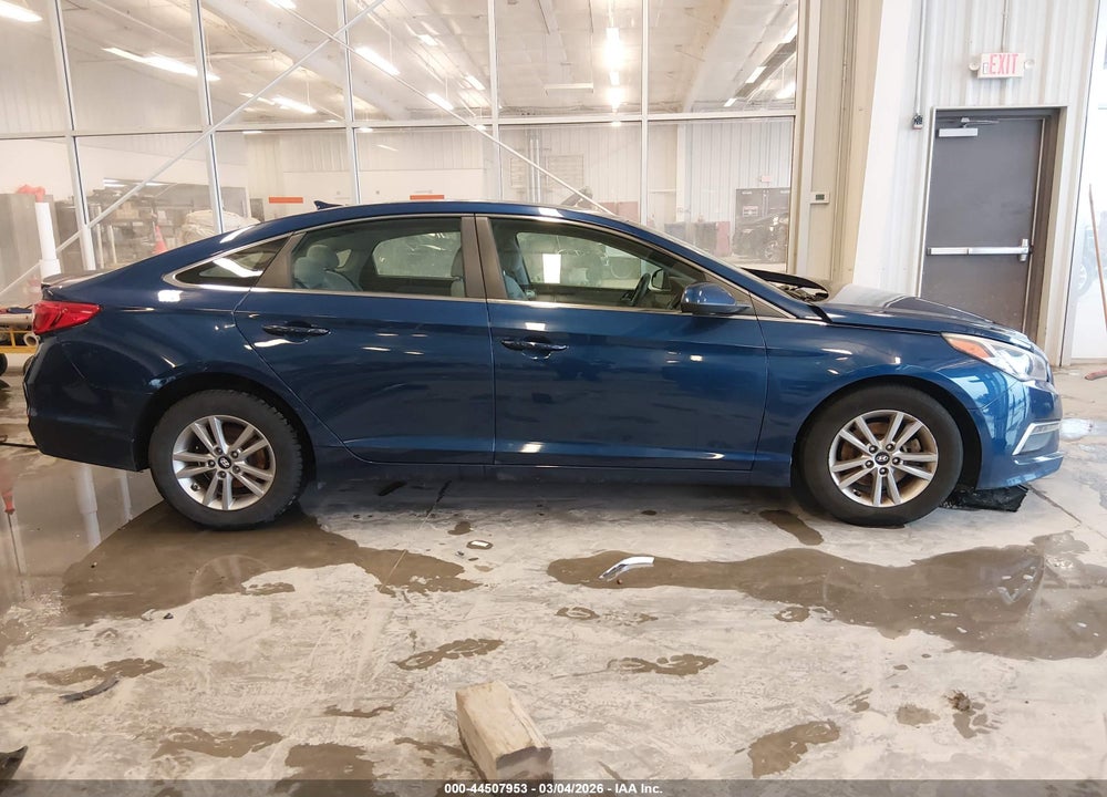 2015 HYUNDAI SONATA SE VIN: 5NPE24AF1FH018674