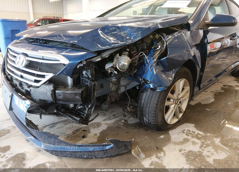 2015 HYUNDAI SONATA SE VIN: 5NPE24AF1FH018674