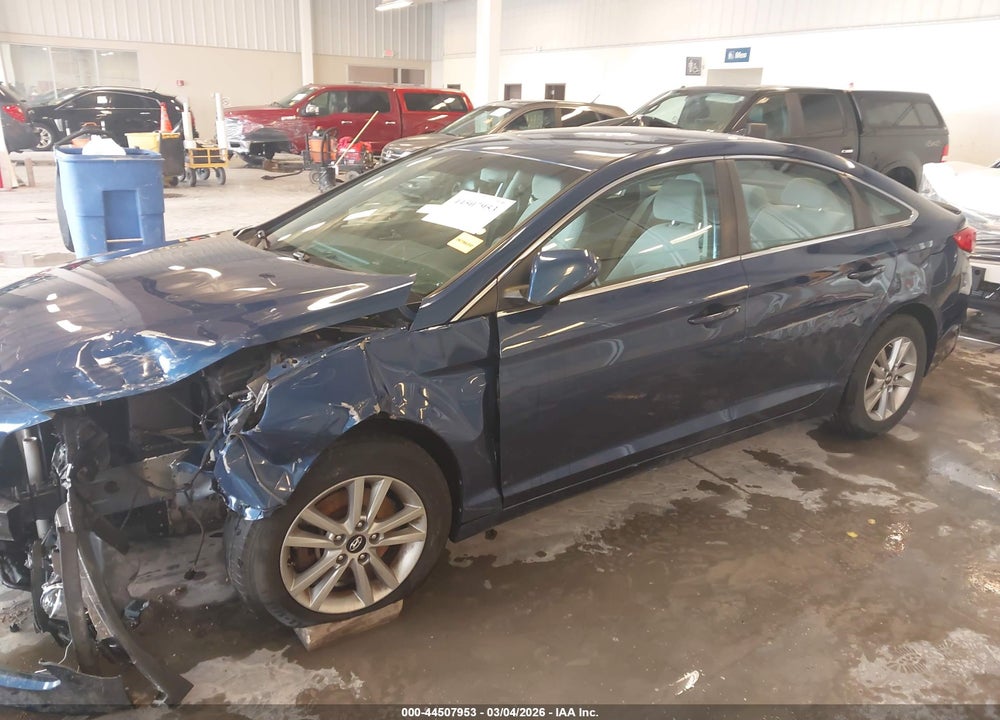 2015 HYUNDAI SONATA SE VIN: 5NPE24AF1FH018674