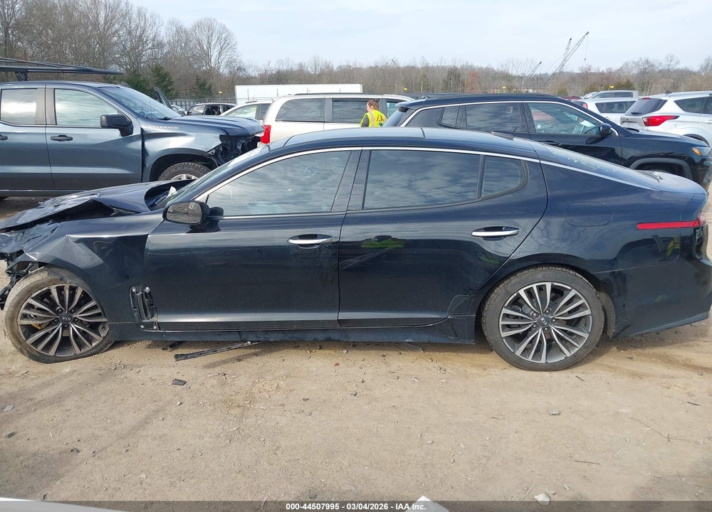 2018 KIA STINGER PREMIUM VIN: KNAE25LA2J6024118