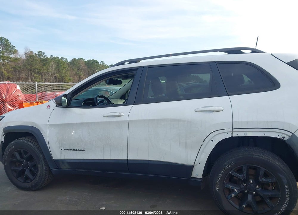 2016 JEEP CHEROKEE TRAILHAWK VIN: 1C4PJMBS3GW131920