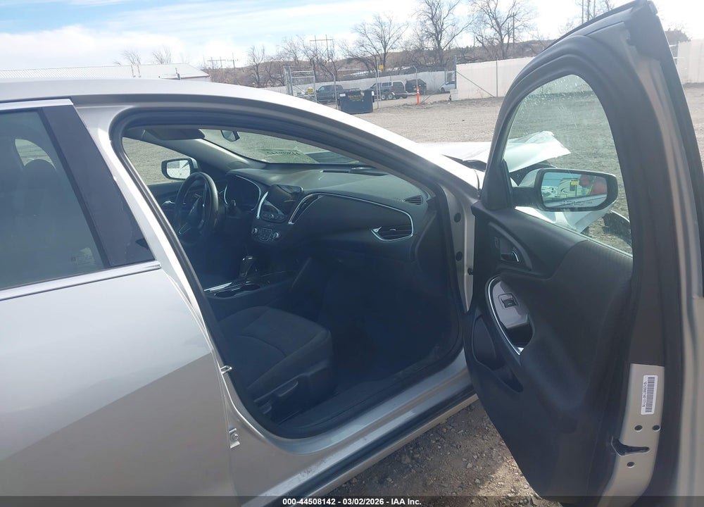 2019 CHEVROLET MALIBU LT VIN: 1G1ZD5ST1KF177178