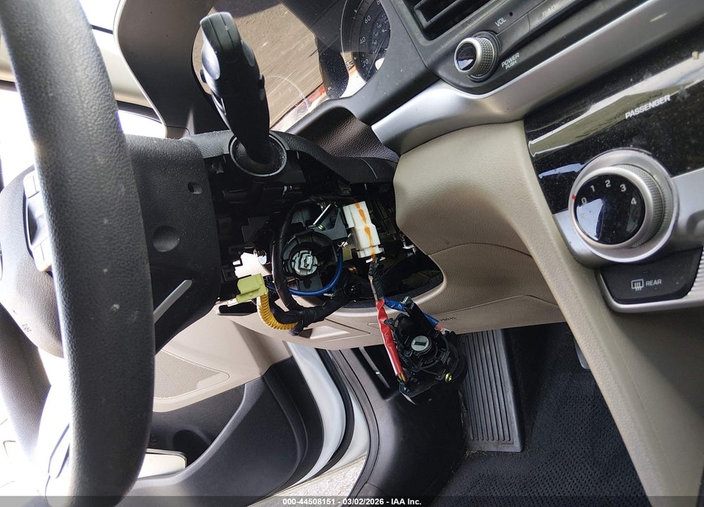 2019 HYUNDAI ELANTRA SE VIN: 5NPD74LF1KH495514