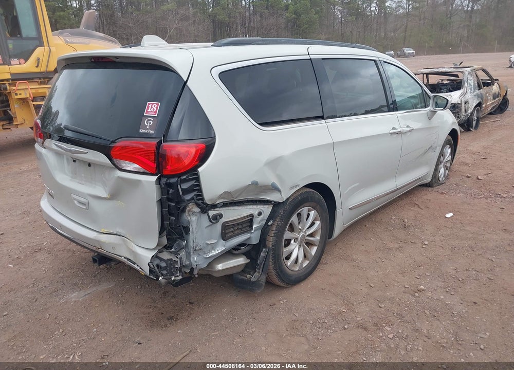 2017 CHRYSLER PACIFICA TOURING-L VIN: 2C4RC1BG7HR635023