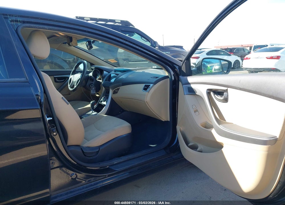 2013 HYUNDAI ELANTRA GLS VIN: KMHDH4AE9DU954512